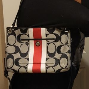Additional Picture Coach worn ad shoulder Bag